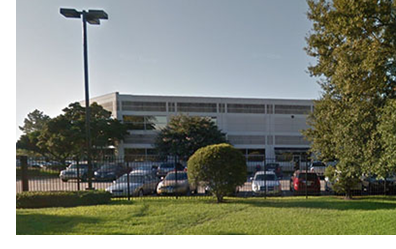 – JLL has brokered the sale of a 93,000-sf flex property. The two-story, Class B building is fully leased to LabCorp, a health care diagnostics firm. 